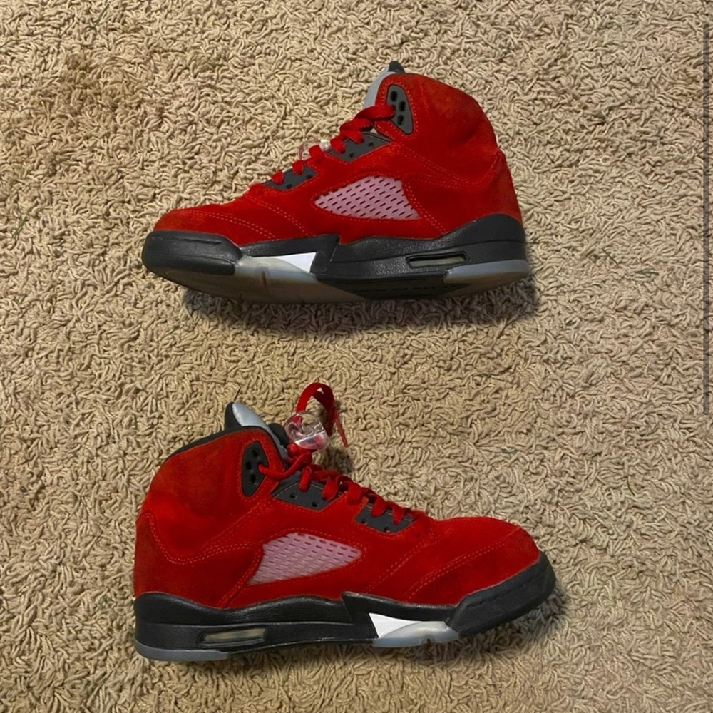 Jordan 5 Retro Raging Bulls - Picture 2 of 6